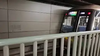 都営12-000形511F　森下駅4番線（都営大江戸線）到着　20250809 143228