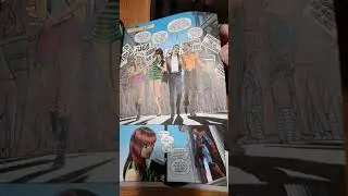 Marvel Zombies Return, autografiado por Stan Lee.