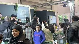 London Muslim Shopping Event 2023 Tariq Halal Chicken Wing Eating Challenge
