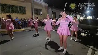 Hermosas Cachiporristas de ASMUVE en ZAcatecoluca