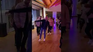 EVERYBODY knows this Flashmob am I right?😄 #fantasygirl #linedance #flashmob