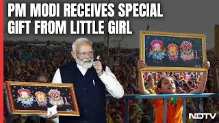 PM Modi Receives Special Gift From Little Girl In Mamata Banerjee's Bengal