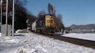 GP40-2 running long hood forward at Fort Montgomery, NY...
