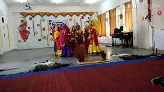 1st price in C.M.P 2018 kv school khambhat. folk dance of Giddha  Choreograph by Mira upadhyay