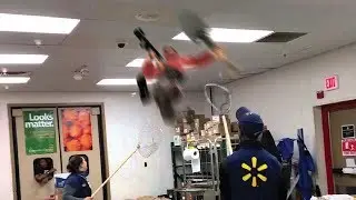 TF2: Market Gardener: Bird Stuck In Walmart