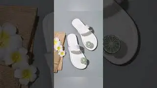 Toe ring slippers #art #beautiful #fashionstyle #fashion #toe #ring #slippers #footwear #women #girl