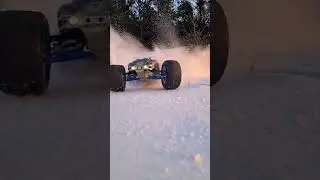 Было близко😅(Гоняем на J3SPEED😎👍)#rccar #J3SPEED #игрушки  #машинки