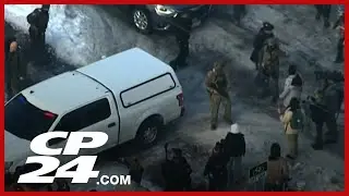 ICE agent shoots and kills a woman in Minneapolis