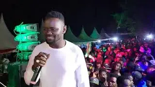PRINCE INDAH'S FANS WENT WILD🔥🔥AFTER HIS KINGLY👑 PERFORMANCE IN OYUGIS #princeindah #ajawa #ohangla