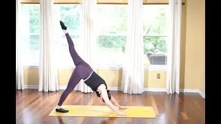 10 Min Morning Yoga Flow | Strength Routine To Wake Up & Feel Good