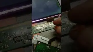 Dell 22 inch borderless monitor LED screen problem