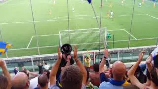 Dopo il goal di Ceravolo esplode la curva (Cesena - Parma 6/5/18)