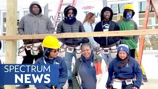Milwaukee Youth Program Helps Build Affordable Housing | Spectrum News