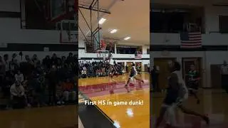 First high school in game dunk! #ora #freshman #d1bound