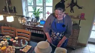 DOF: Kagedekoration - opsm&oslash;ring af kage