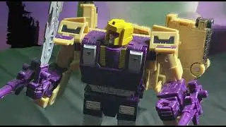 Blitzwing being friendly 