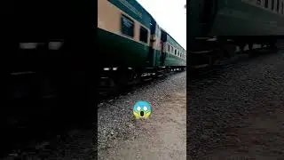 Lahore Gulbarg 3 Railway Line Train Crossing on Fast Speed 🚂🚂🚂#train #youtubeshorts #shortsvedio
