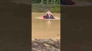 Honda Foreman goin deep
