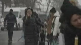 Aid groups mobilize at Romania-Ukraine border