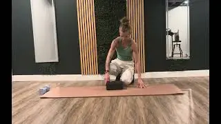 SI joint yoga block stabilizer 