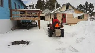 Mahindra eMax25 Tractor