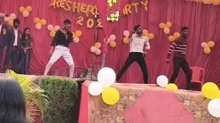 College ki ladkiyon song per dance