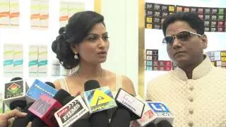 Satish Mangle & Shraddha Sagaonkar at the launch of Shraddha Sagaonkar's Shuddha Salon & Spa