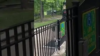 Eli &ldquo;33&rdquo; entering the depot
