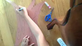 #19 Lola makes Thanksgiving Decorations