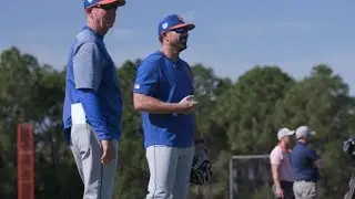 LISTEN: Mets manager Mickey Callaway mic'd up at spring training