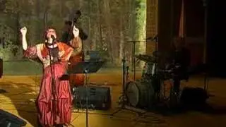 Kicking The Gong Around - Chris Calloway (Cab's Daughter)