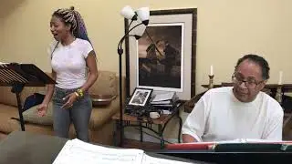 Joy Jan Jones Sings 