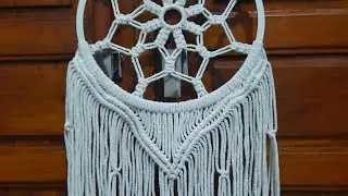 Process of making macrame dreamcatcher