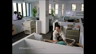 Mega M&M's - Cubicle (2005, USA)