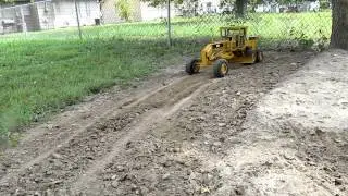 RC Cat140H Grader work