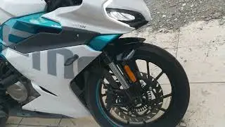 CF Moto 300 SR (2021) Quick walk-around, idle and rev. Stock.