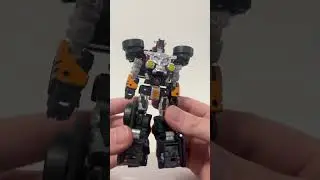Transformers x Hotwheels Bone Shaker! #transformers #hotwheels #review #autobot #boneshaker