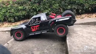 30&deg; North 1/6 Super Desert Truck brushless rc promo