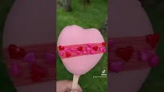 Heartsicles😍 #chocolatecoveredstrawberries #breakableheart #cakesicles  #heartsicles