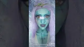 What happens when you mix bodypaint and the Disney princess filter....im obsessed