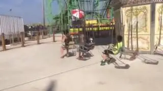 Keansberg amusement park Swing ride