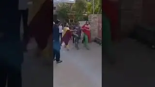hijra fight with punjab police 😂