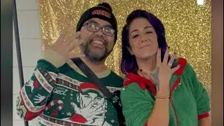 Я встретила суперзвезду WWE Бэйли, и она подписала мой школьный альбом!