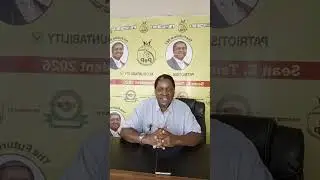Клейсон Хамасака (президент резиденции президента) умоляет Шона Тембо убедить фермеров в том, что...