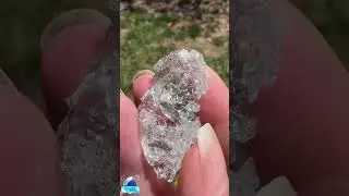 It's clearer than a crystal. #nature #satisfying #rockhounding #gemstone #fishing