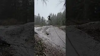 Snowy Swan Creek #mtb #mtbjumps #mountainbike