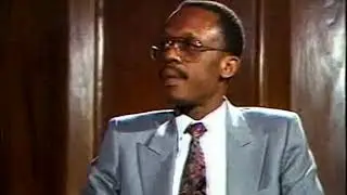Jean Bertrand Aristide, ex presidente de Haiti en entrevista con un periodista boliviano