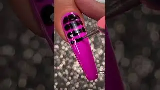 Hot Pink & Black Crazy Pattern 🖤🐍 #nails