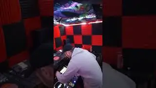 People_Like_Us - Groovy Techno Mix #techno