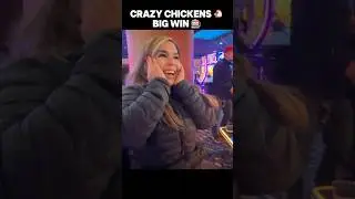 Эта цыпочка выигрывает большой приз на игровом автомате Crazy Chickens #slotmachine #jackpot #bigwin